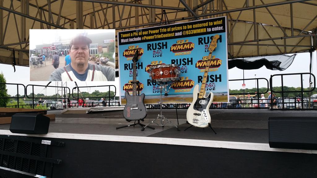 ballooncrewguy's tweet photo. #powertriocontest @933WMMR #r40philly
Pick me pick me....... http://t.co/BWbS2DqAMF