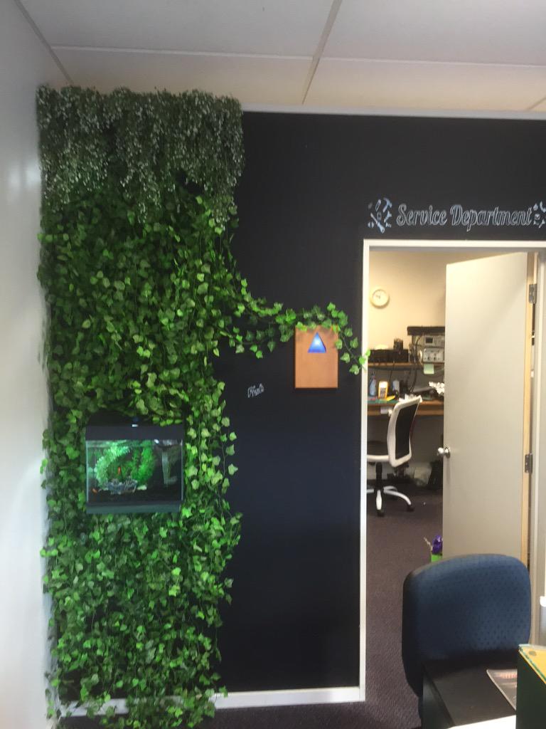 Mycom_Service's tweet image. Check out our vertical garden...lots of customers commenting on it!!