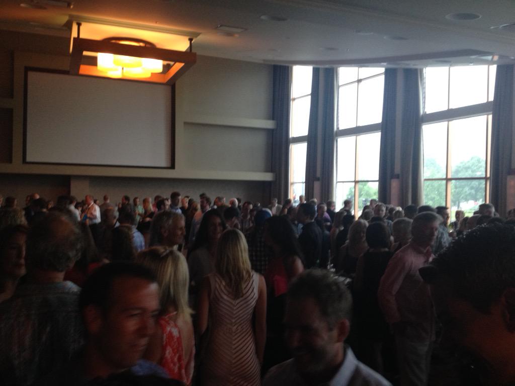 Woohoo party!!!! #powerofrunning #fleetfeetsports #howiamplify