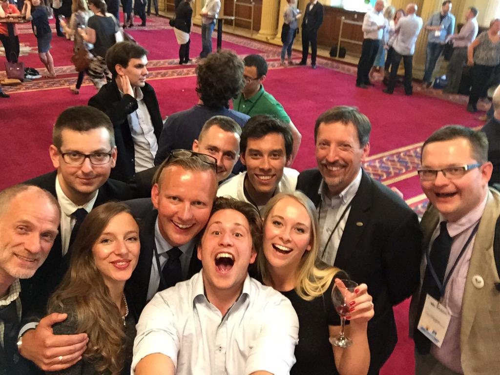 SESAM2015 tweet media