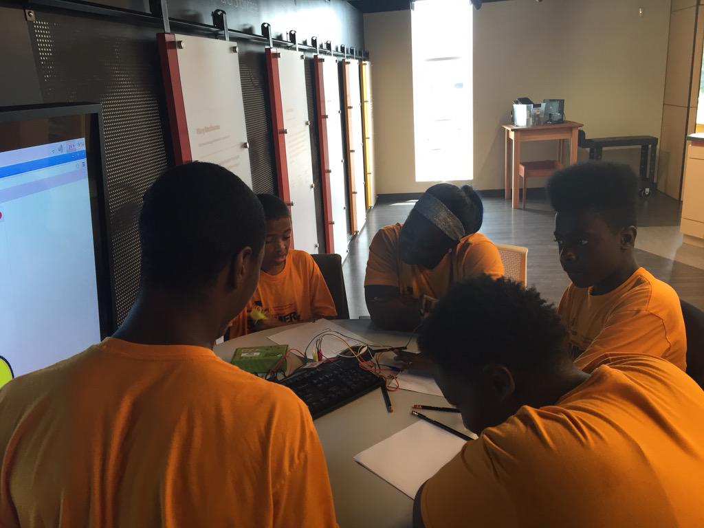 firstbuild's tweet image. Enjoyed hosting the @LouisvilleUL Summer Reach Program! Hope you guys had a great time at 1B! #EncourageLearning