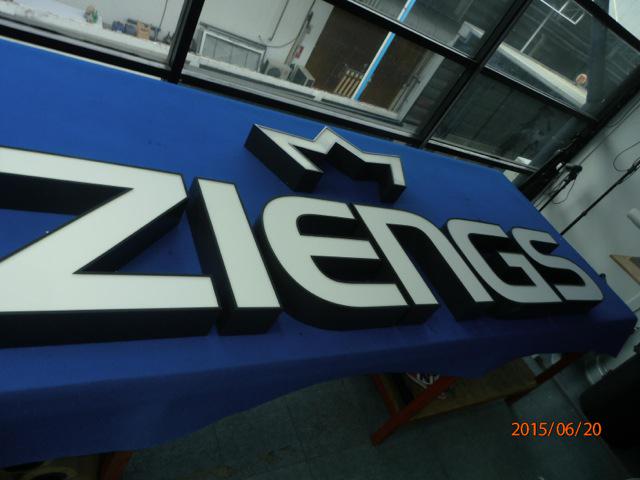 SteelSignGuy tweet picture