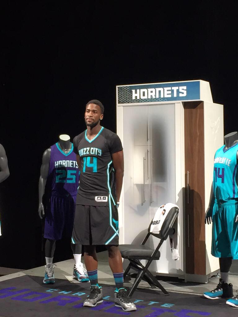 charlotte hornets jersey black