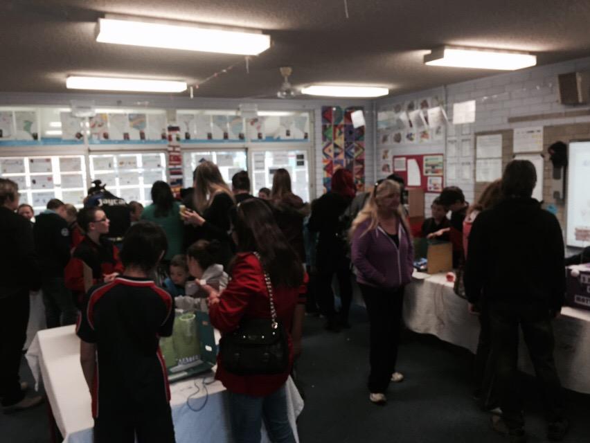 #4/5T Science Afternoon <a href="/BriarRoadPS/">Briar Road P.S</a> Thanks for the awesome parent turn out! #briarbrilliance #communityexcellence