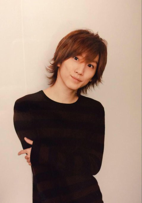 京本大我の髪型まとめ 短髪 金髪が最強 メッシュのやり方を真似したい アスネタ 芸能ニュースメディア