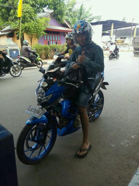 Khykyiki's tweet photo. Edisi pagi ini guys @cahudance @arsalstop @DazeStop @Angga_Dirgha @StoplesS_Tasik @stopless_ http://t.co/FOWJCy13pa