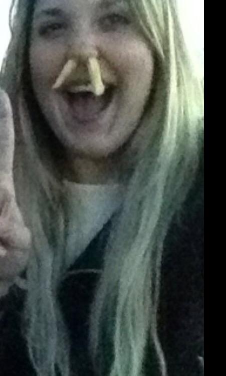 pernillaaelin's tweet photo. Hej systra mi @SofiiaOlivia Sötis #krokar http://t.co/w1Z4LSh4Cd