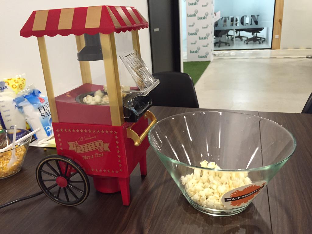 comebash's tweet image. Things are a popping! #iipl #comebash #sgwalk