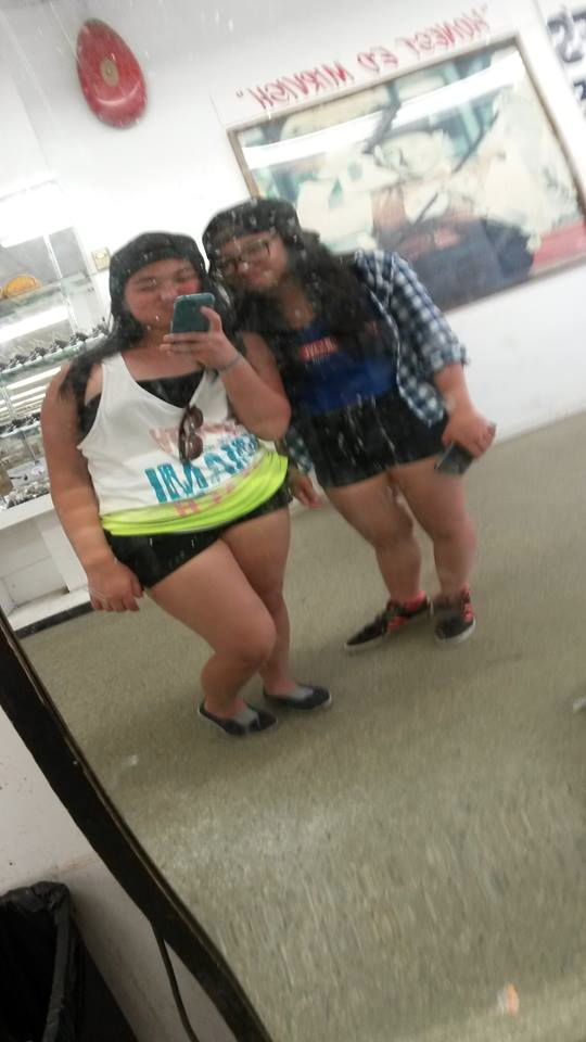 emilyyphungg's tweet photo. Such a fun day #wednesday #HonestEds #funnymirror 😂😂 http://t.co/cZNKlbsJmN