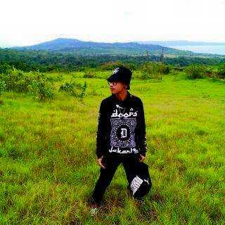 DazeVans_SDC's tweet photo. Bang @DazeStop SWAG betuull.... http://t.co/mYBMfq3Aib
