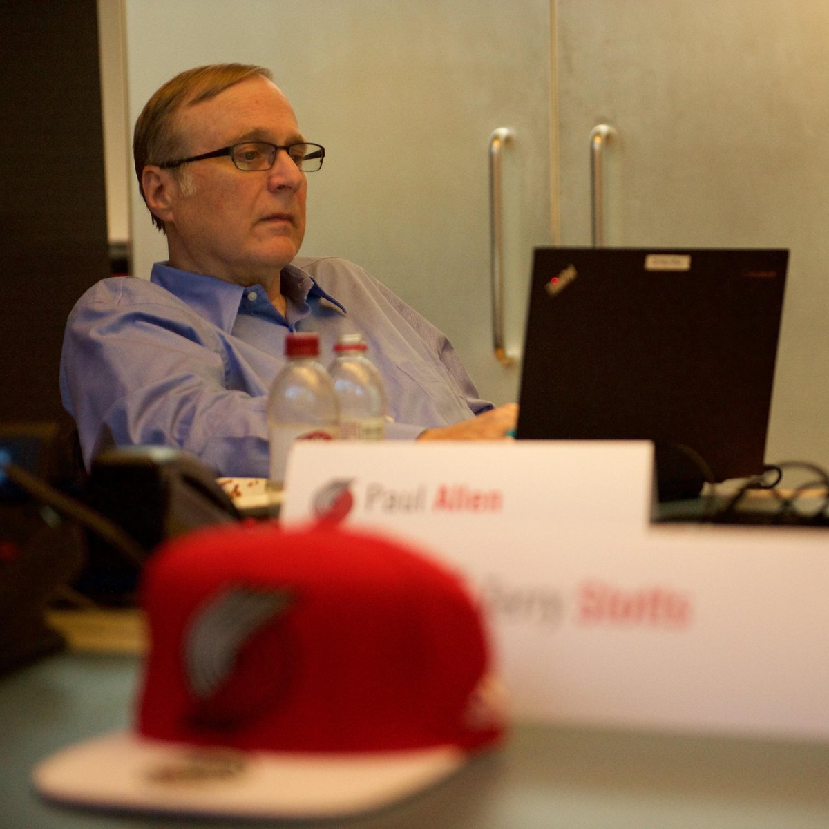 trailblazers's tweet photo. Inside the War Room. #RipCityDraft http://t.co/5GH5WK3Uo6