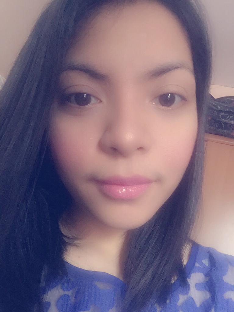 janinay07's tweet photo. #selfie #selfiemodeON #makeupMode http://t.co/mSe2CZuldY