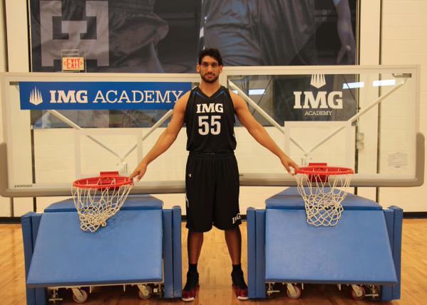 SBNation's tweet photo. Satnam Singh will be the first Indian-born NBA player. His grandmother is 6'9:
http://t.co/anuAxpy5zi http://t.co/t4qqUqgClT