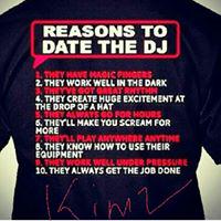 Obebo_Edwin's tweet photo. Overheard ati hua wanatembea hivi"@Moseax: Reasons to date a Dj #samwestjokes @samwestke http://t.co/Oaigi9b9PL" http://t.co/nuF82CyMRv