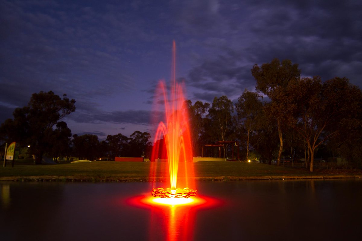 GannawarraShire's tweet photo. How good does the #AtkinsonPark fountain look at night?! #Kerang #gannawarra #parks http://t.co/9310q9z5HH