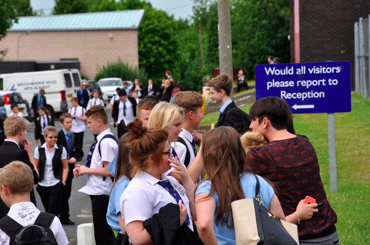 WWAAnews's tweet photo. WWAA closed its gates to the students for the last time. Wishing all students all the best in their future endeavors http://t.co/t1N9O1fx4Y