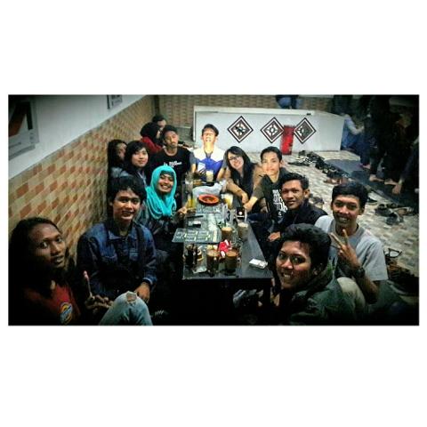 Ngipok asik <a href="/pendopofotosolo/">PENDOPO FOTO SOLO</a> banyak joko mlm ini Hahahaha#OjoDipikirAbot