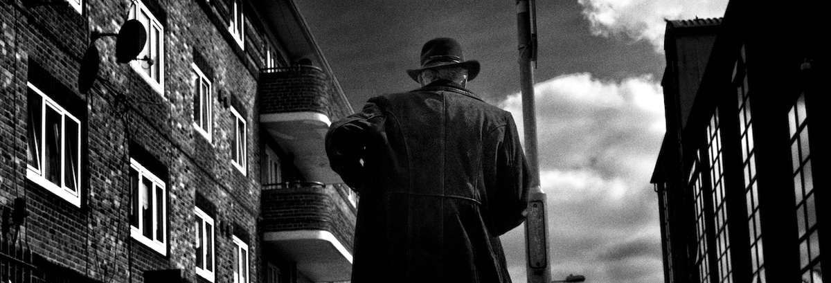totallydublin's tweet photo. #Celebrate with #Photographer #EamonDoyle as he launches #ON @TLP_says #TempleBar this evening http://t.co/uaee6vdyip http://t.co/QcR2ugSb8t