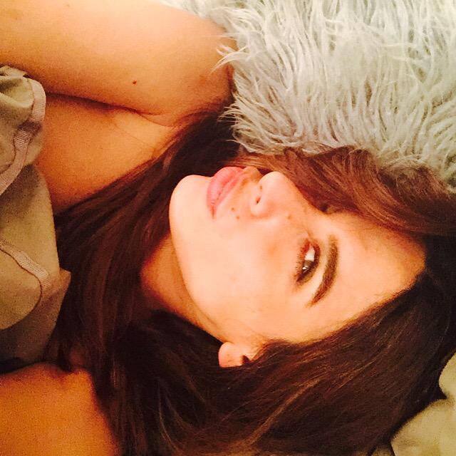 BiaCalderonG's tweet photo. Como quisiera #osear todo el día 😣 !! Pero Vámonos a trabajar !! 🌞🙋🏻 http://t.co/nasxP0TlZP
