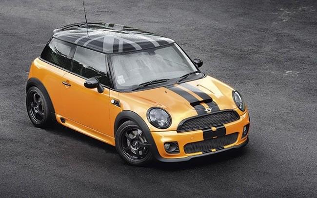 The MINI Cooper S is a hot hatch lover’s dream. luxns.de/1eoqZ3s