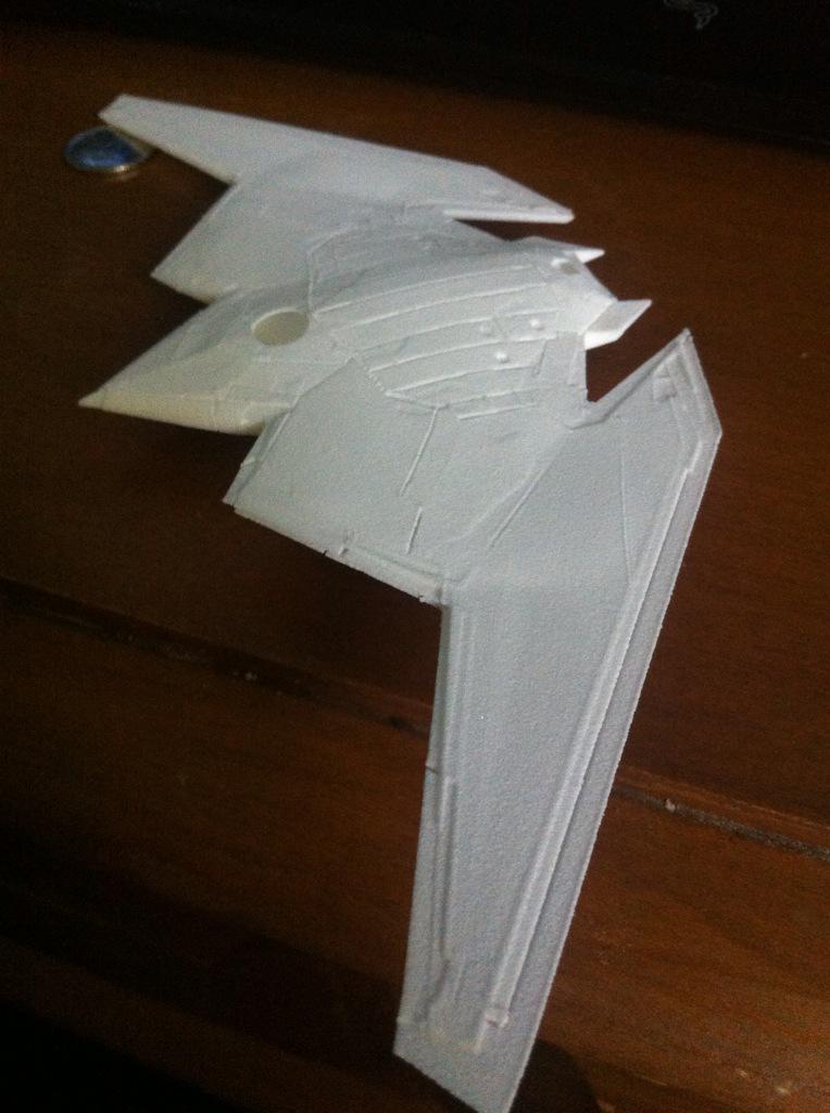Dragonrlh's tweet photo. #batstealth arrived today.A bit too thin so some parts are wonky. #batman http://t.co/ZitB2OKZam