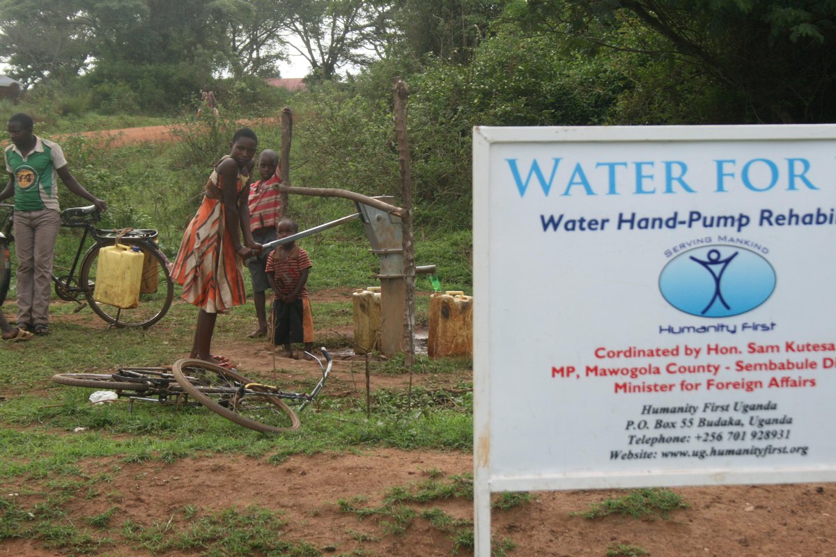 HumanityFirstUK's tweet image. HF is deploying new village #water pumps and wells in south east #Uganda #Water4Life