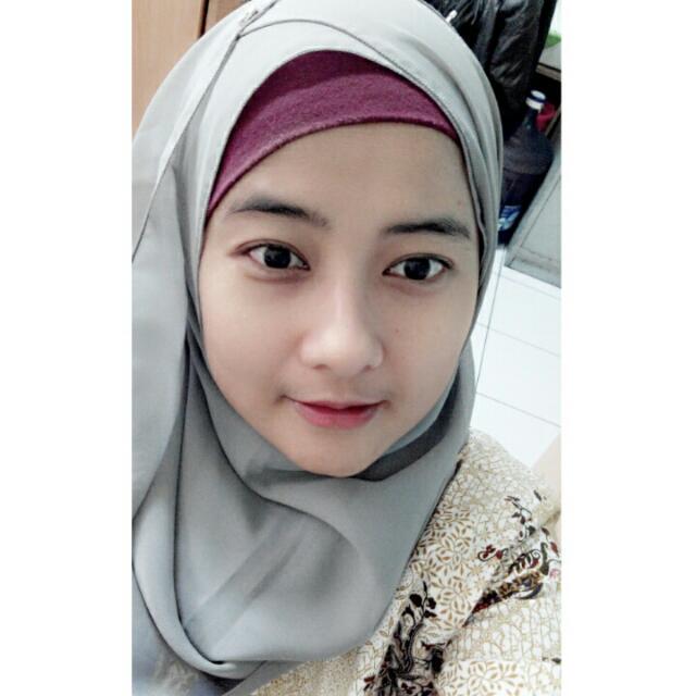 ratuyuni's tweet photo. @987GenFm @zaskiameccashop my hijab #Ramadhandiatasawan #meccanismGEN http://t.co/ppruTV53UE