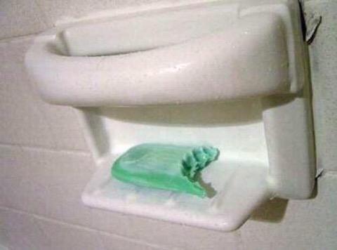 ahmdfarhn89's tweet photo. Bila tengah mandi tiba tiba azan Maghrib http://t.co/behiwYrej8