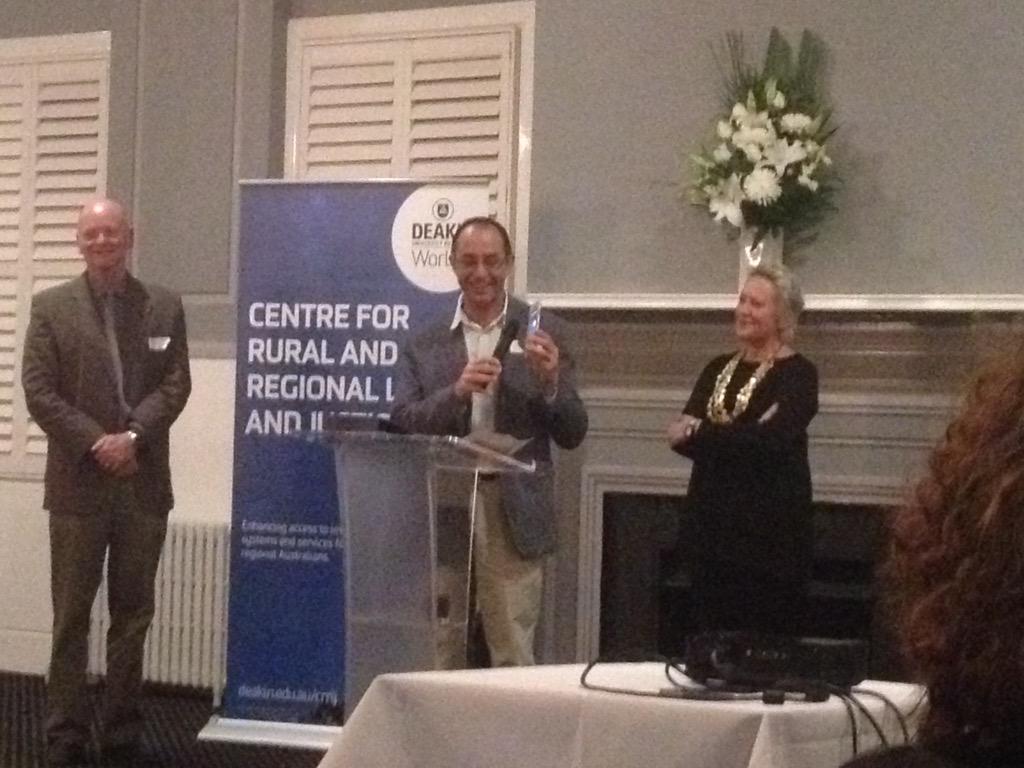 RRR_Law's tweet image. Winner of #NRLJA award 4 Innovative use of #ITC @JobWatchOrg #ParallelProcess (mobile phone on mike)