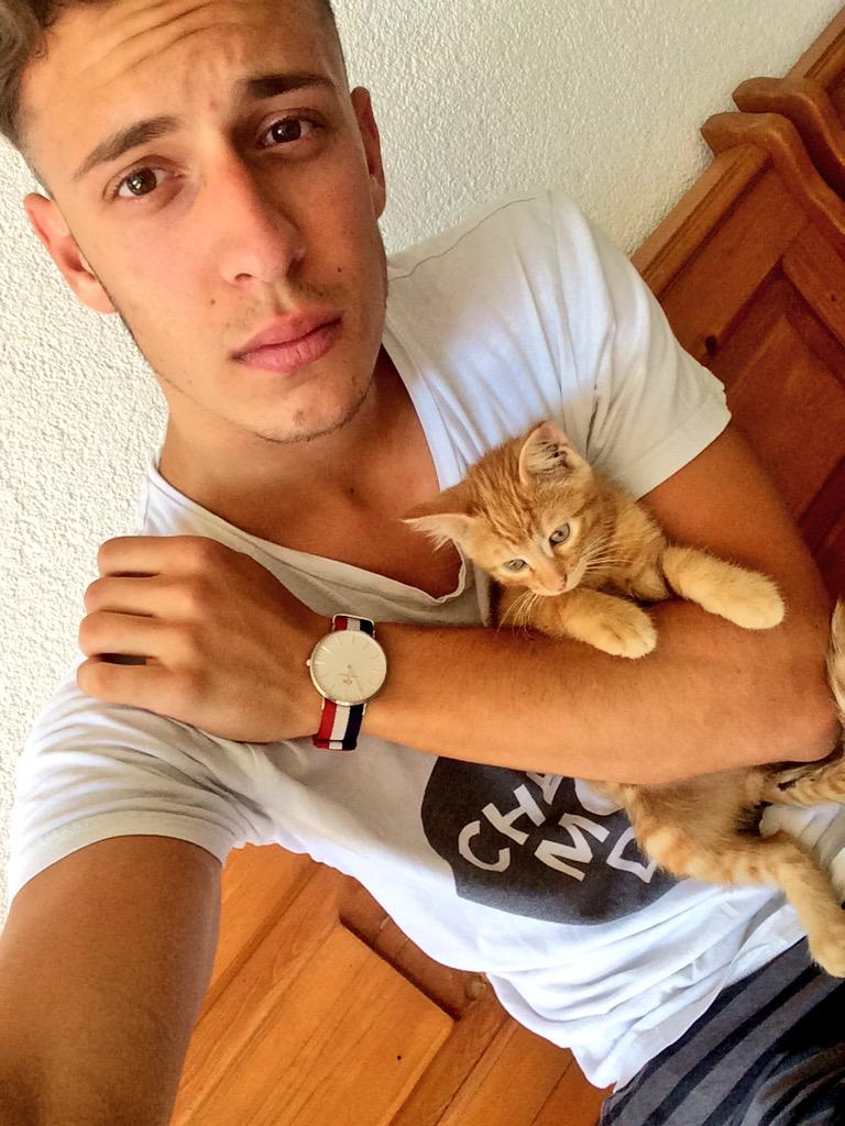 SteGiacchetto's tweet photo. Ciao Blaise😍😻 http://t.co/WyeGfhpyus