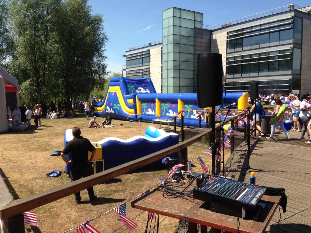 alexabalan1's tweet photo. When is the Cisco Choir coming on?! @InsideCisco #CiscoBBQ http://t.co/0jhEEjM456