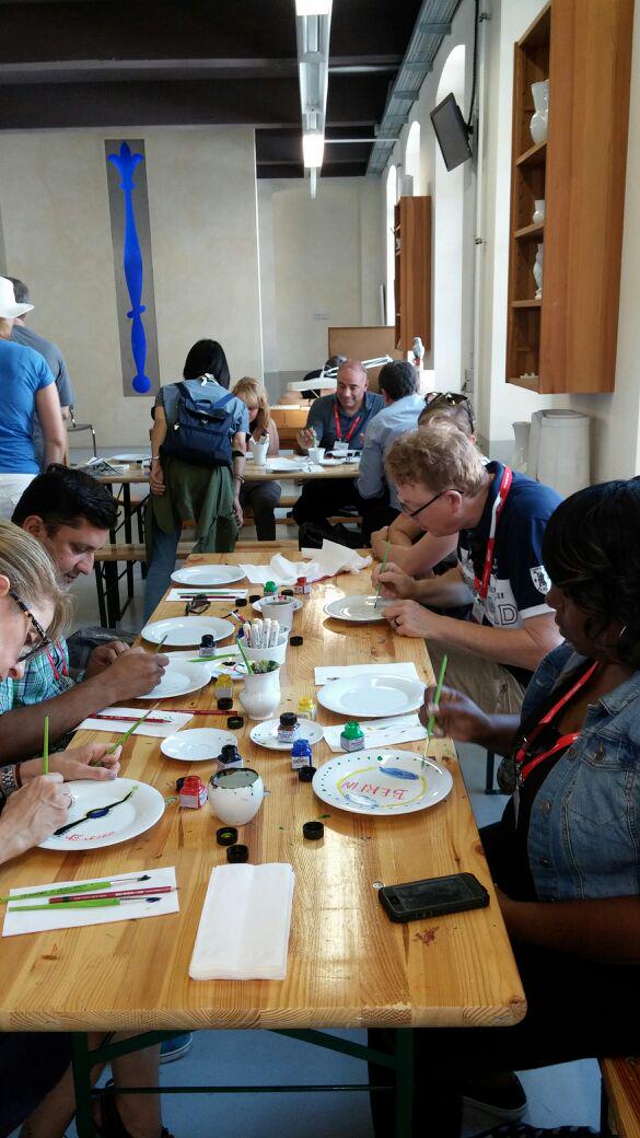 BerlinMeetings's tweet photo. Creating personal #Berlin souvenirs @kpmberlin #MPBerlin #eventprofs http://t.co/ug4bOz6u2K