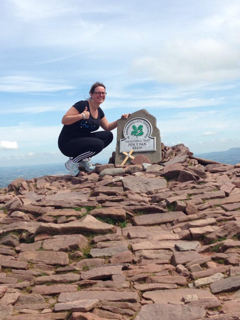 sammy_4d's tweet photo. @Lochiesjourney we all made it up! #teamlochie http://t.co/hTU8N8pkiU