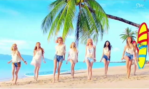 Yhurii27's tweet photo. "PARTY" MV TEASER

#소녀시대 
#GIRLSGENERATION
#GG #PARTY 
https://t.co/uFR0Y1oXKC http://t.co/aj6vyqHZQO