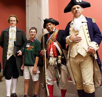 USNatArchives's tweet photo. Come and take a #ColonialSelfie w/ @Thos_Jefferson @portia1776 or @Lysander1776 on #July4th! http://t.co/auXis55tUs http://t.co/tA9zBl2JSY