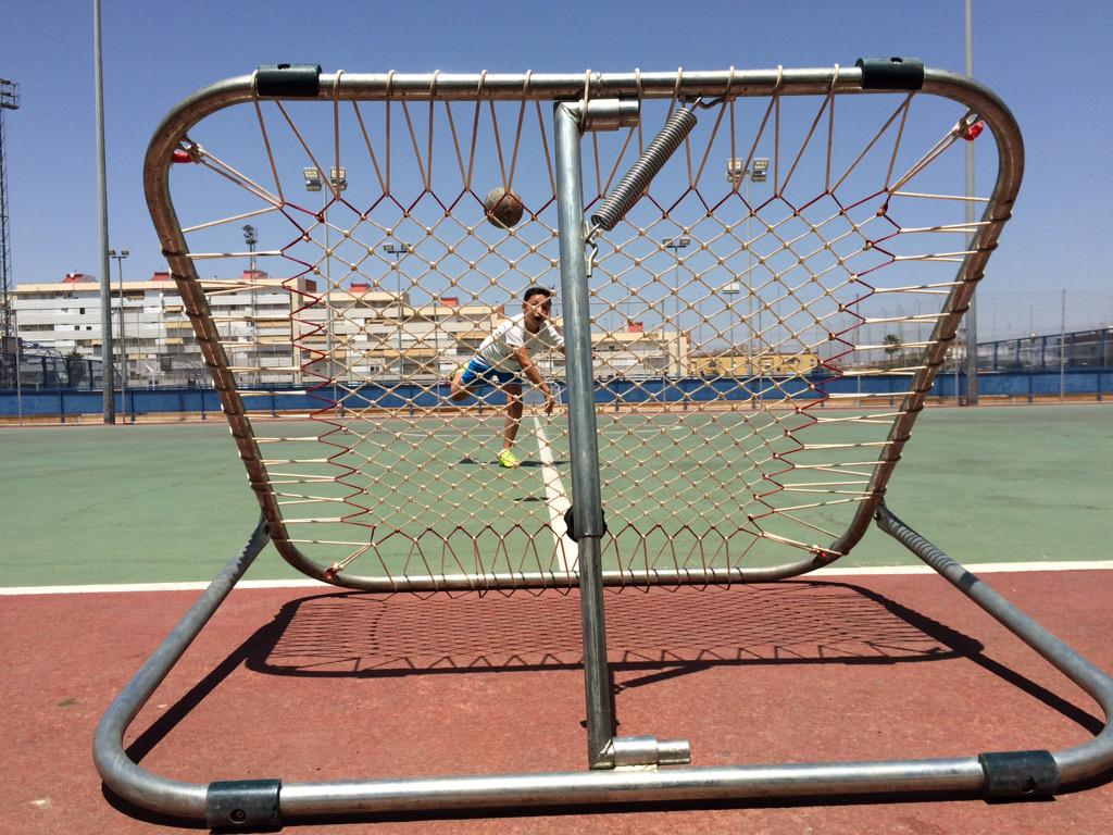 ¿Has jugado alguna vez al tchoukball? Ven al Campus de Verano de Hytasa que organizamos y diviértete. Llama 667800188