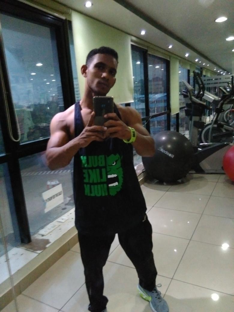 rameezmiz's tweet photo. Rameez Powerlifter 
Powerlifting is in my blood 
Powerlifting is my life 
Powerlifting and bodybuilding isy passion http://t.co/gj22VRuNU3