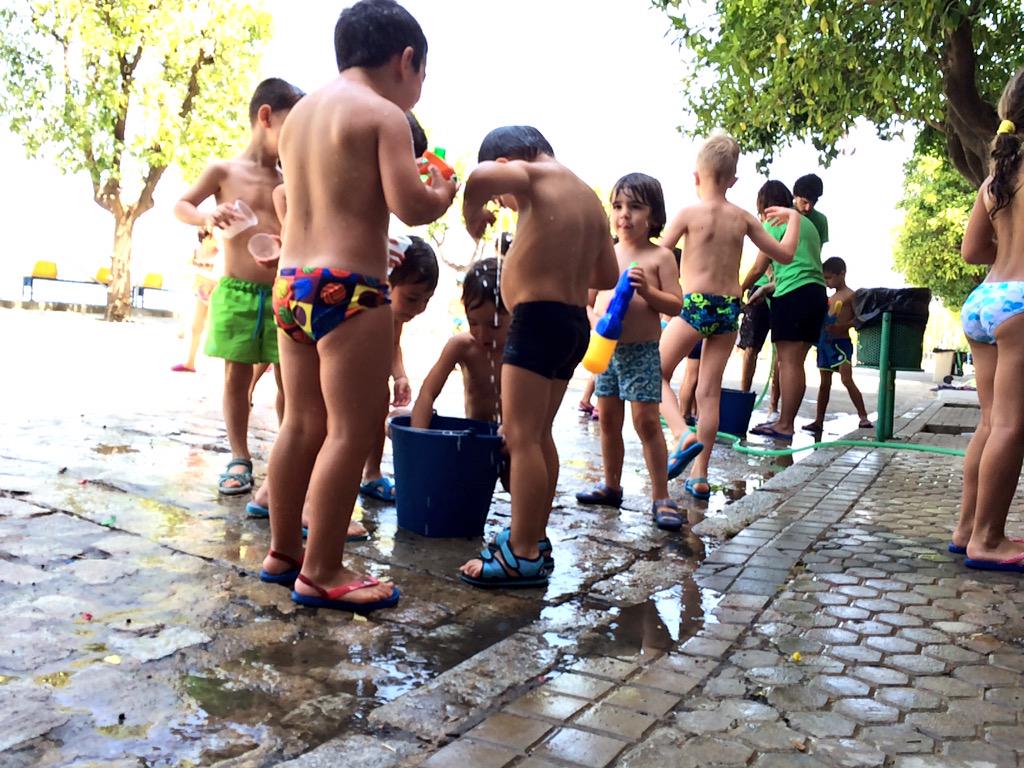 BmUSevilla's tweet photo. ¿Solo fútbol? Ven al Campus Multideportivo y Acuático de Hytasa que organizamos. ¡Últimas plazas! Llama 667800188 http://t.co/kmyRxoys0x