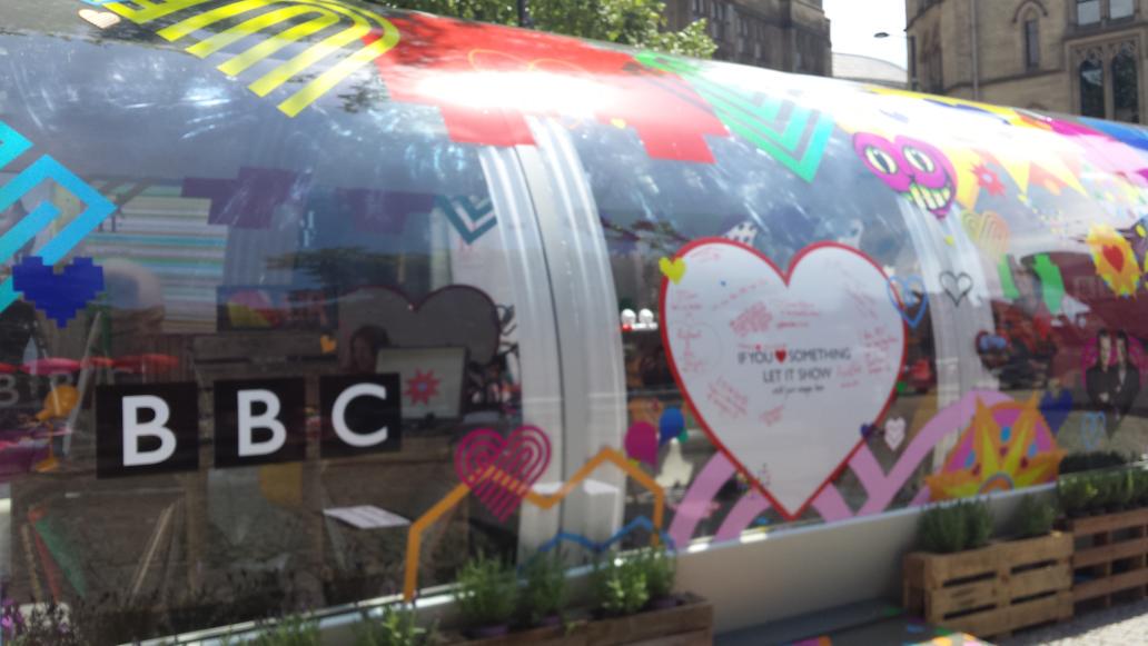 paulainthenorth's tweet image. @bbc6music tent looking lovely for #MIF15. Pls turn it up so I can hear you when i get back to office across rd!!