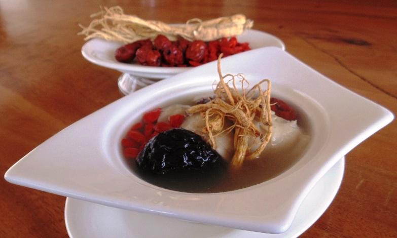 sheratonsub's tweet image. Our culinary team invites you to enjoy their new #HerbalSoup recipe at #LungYuan. Info: bit.ly/1kjSQUp