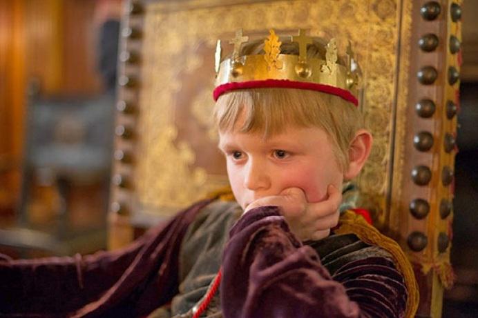 cynderella528's tweet photo. #HCJl15 ☆ Day3 ☆ #Twin #HenryV #WillShake
"Uneasy lies the head that wears a crown." http://t.co/9tVUOTvgZQ