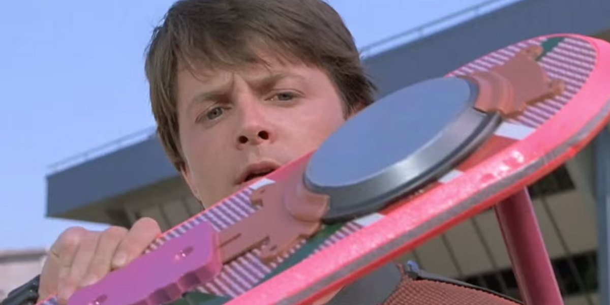 BusinessInsider's tweet photo. 21 things 'Back to the Future 2' got wrong about 2015 http://t.co/wUkYj3a2Hb http://t.co/5Ksm47wsZx