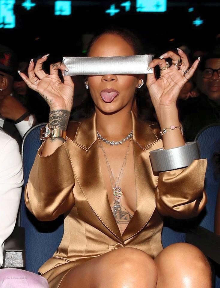 Ozunce's tweet photo. #RECORDFORBBHMM #BBHMMVideo http://t.co/sq3jOEC4dX