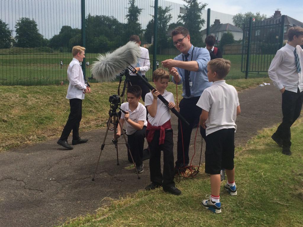 StJuliansPri's tweet photo. Year 5 Media project @StJuliansSchool http://t.co/x90sgKDvG7