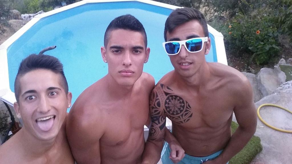 AdriPlaza2's tweet photo. Un día de campo con @NicoYoMismo @_likindoy 👌 http://t.co/qtiE4gtmCd