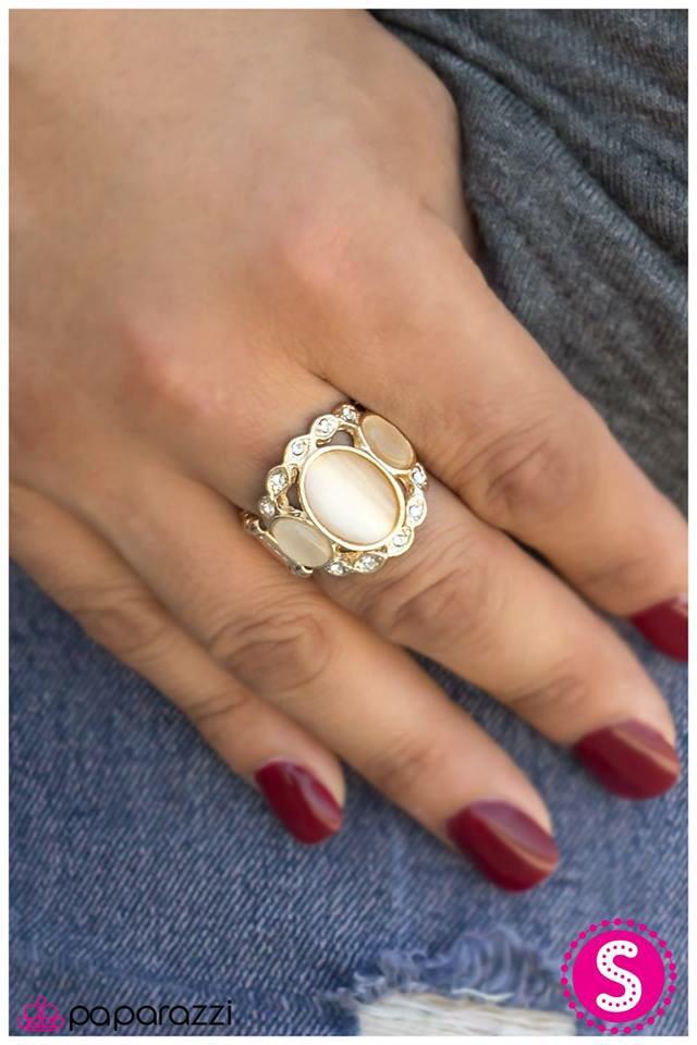 KaylasBling5's tweet photo. Pretty! And always $5!! #TGIF #wahm #paparazzi #bling #YorkPA #workfromhome #ring http://t.co/ZlPTGRg5km