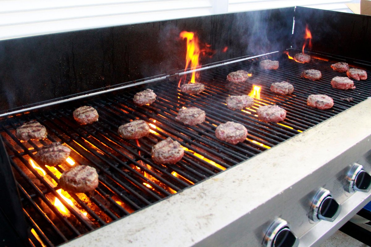 cateringsnow's tweet photo. What are you grilling up this weekend? Show us your festive photos with the hashtag #grillingcreations http://t.co/QoHVa0Nqwg