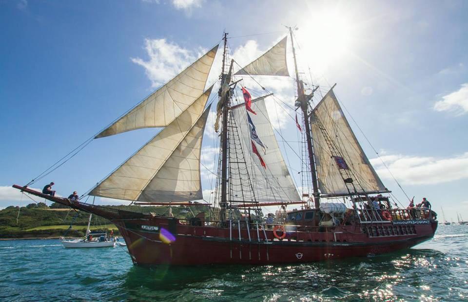 dehaagse_alumni's tweet photo. Kom op 20 aug. naar ons alumni event op de Atyla tijdens SAIL 2015. https://t.co/fuENaMZCgp #dehaagse_alumni #hhs http://t.co/QbAm67tIpb