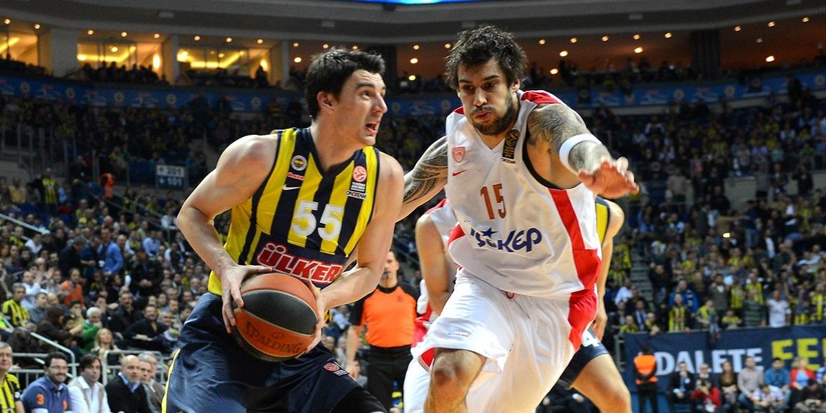 BlogFBU's tweet photo. Ömer Onan devşirme oyuncu ile ilgili açıklamalarda bulundu http://t.co/w7HKk1RvP9 #BlogFBU #ÖmerOnan #EmirPreldzic http://t.co/Ip0ifFbrZo