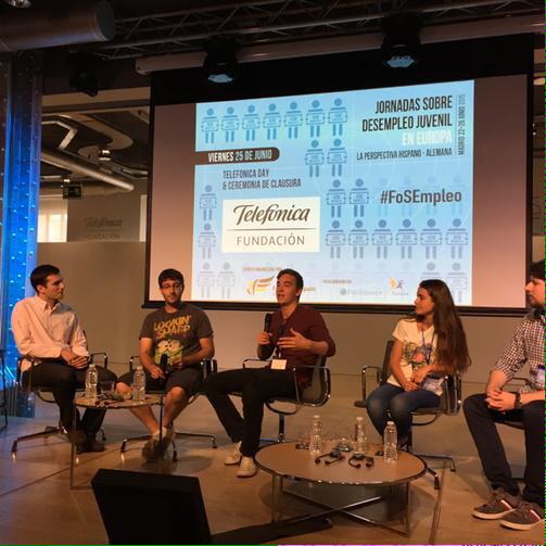 belenaguayo_'s tweet photo. Hablando sobre @studiko_ en @fundacionTef @thinkbigjovenes #FoSEmpleo http://t.co/REdyQJ9Ux8